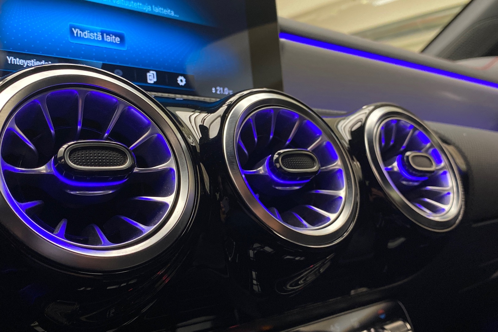 MERCEDES-BENZ CLA 2021