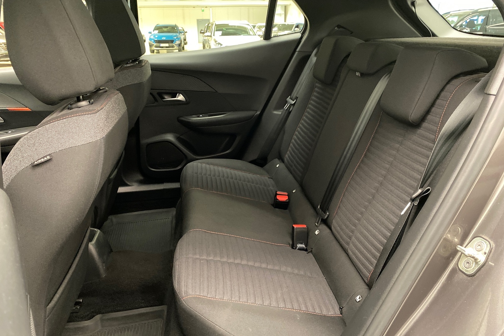 PEUGEOT 2008 2021