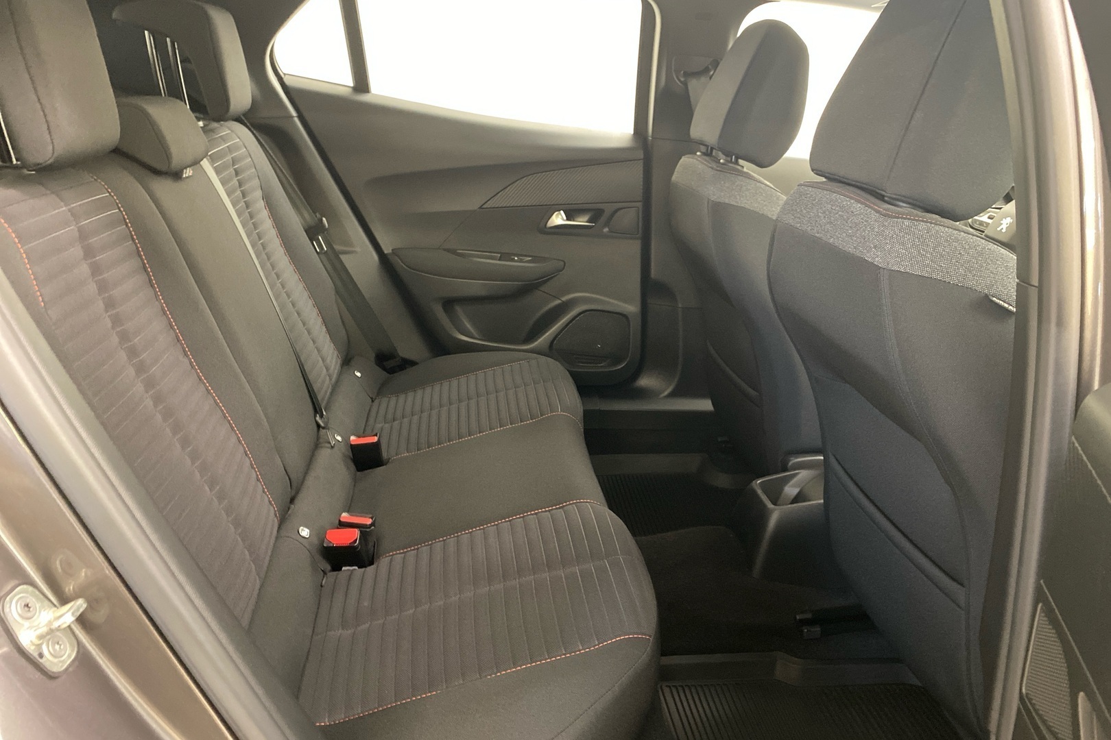 PEUGEOT 2008 2021
