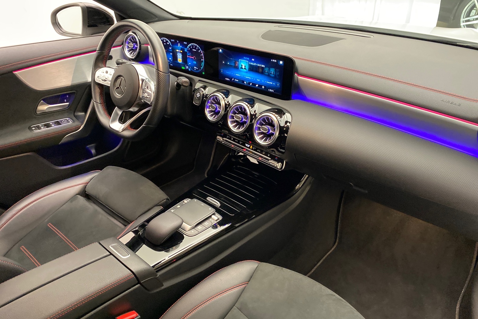 MERCEDES-BENZ CLA 2021