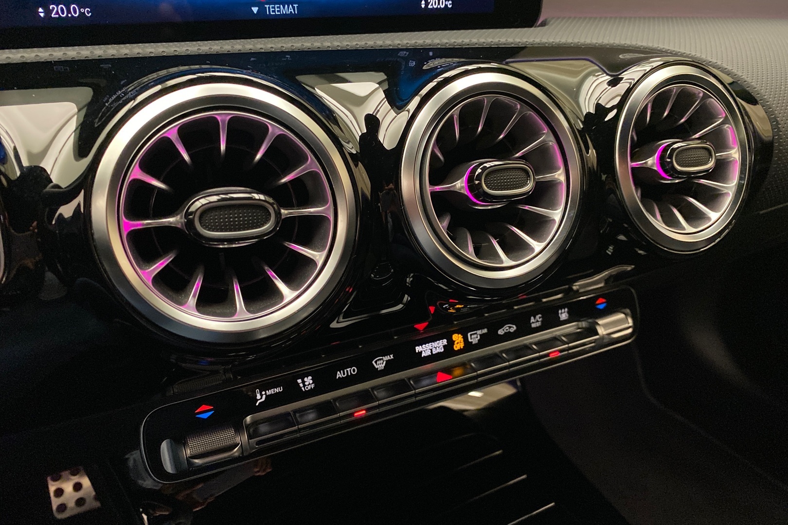 MERCEDES-BENZ CLA 2021