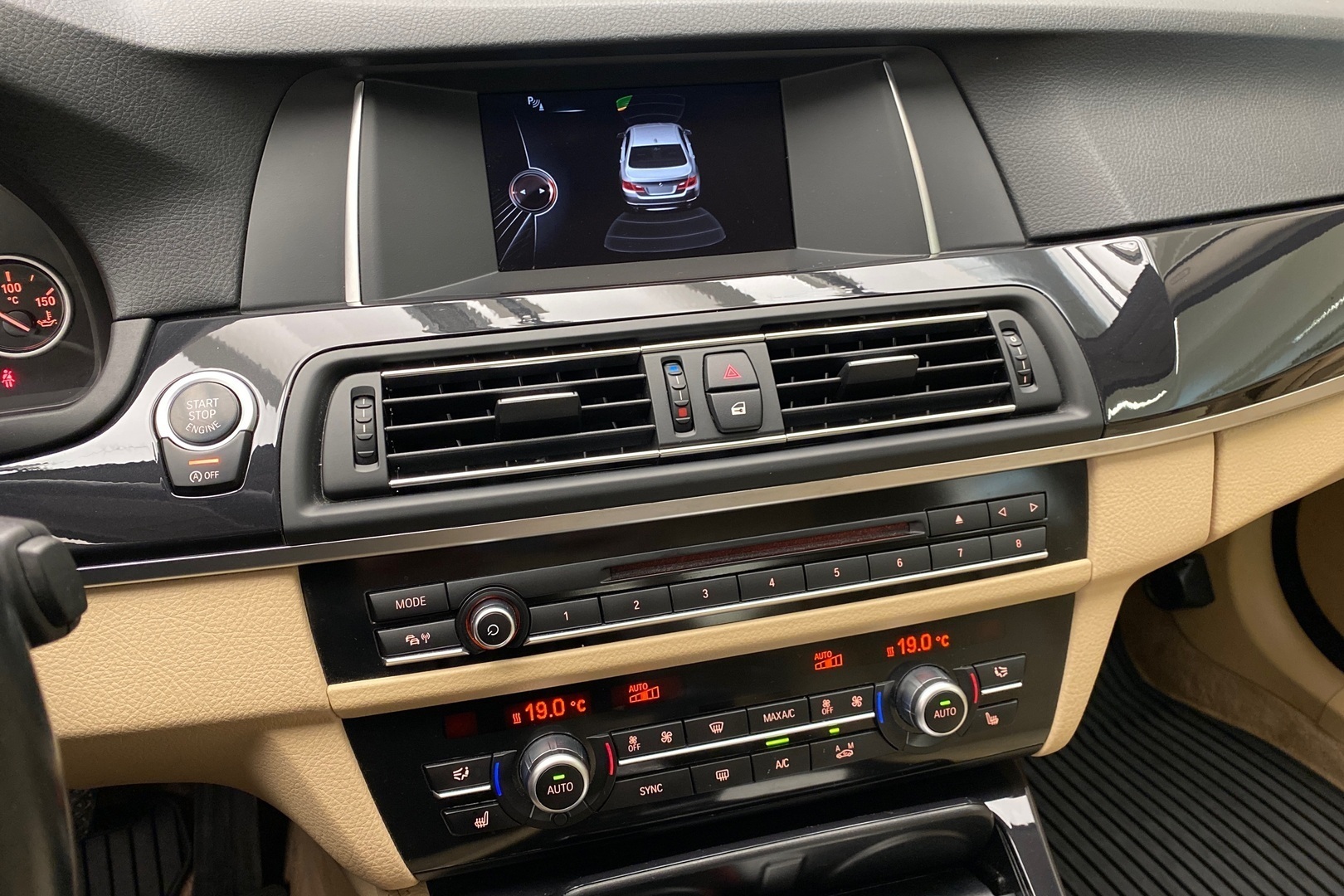 BMW 520 2015