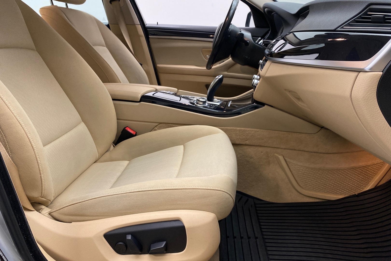 BMW 520 2015