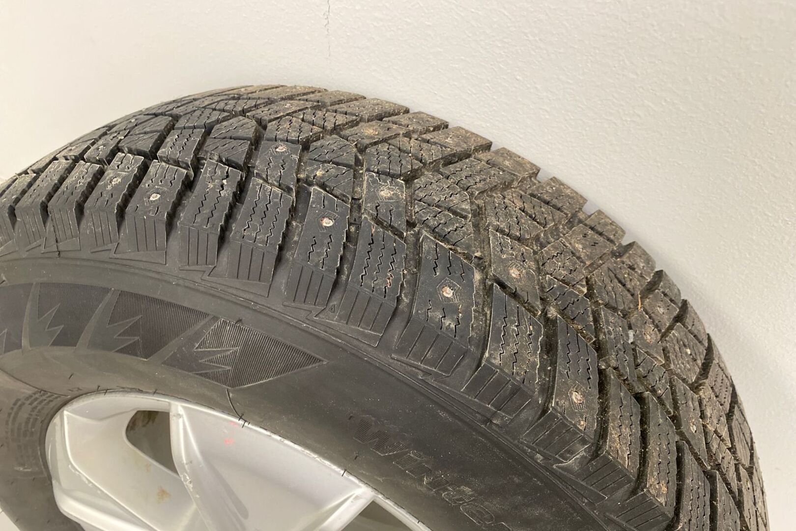 VOLKSWAGEN Amarok 2012