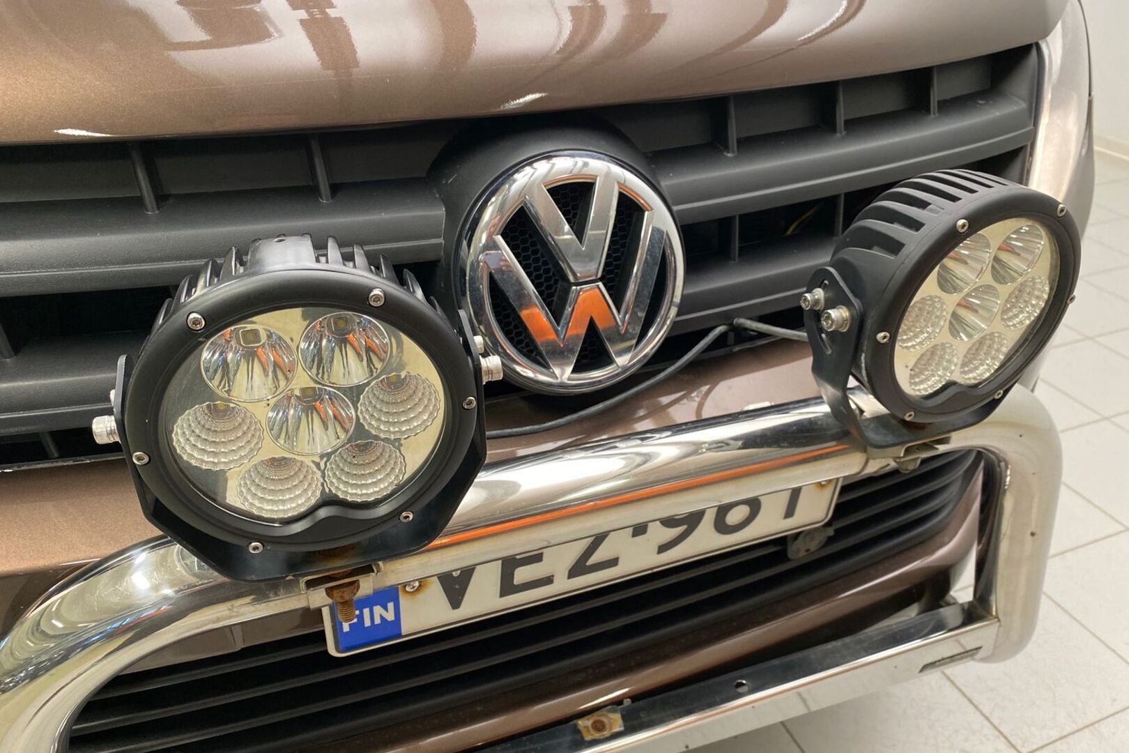 VOLKSWAGEN Amarok 2012