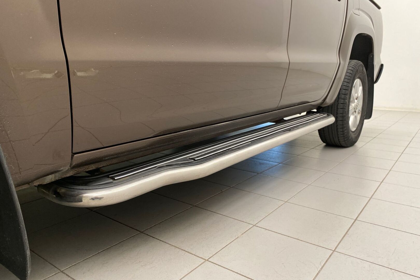 VOLKSWAGEN Amarok 2012