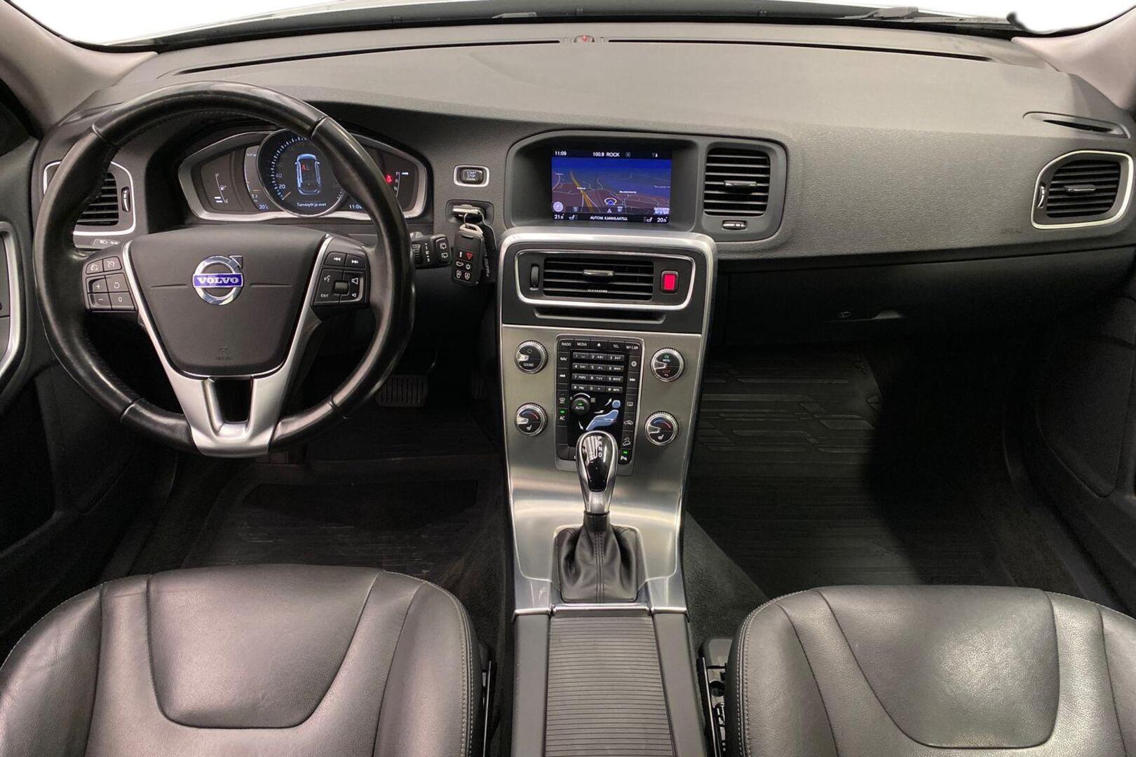 VOLVO V60 Cross Country 2018