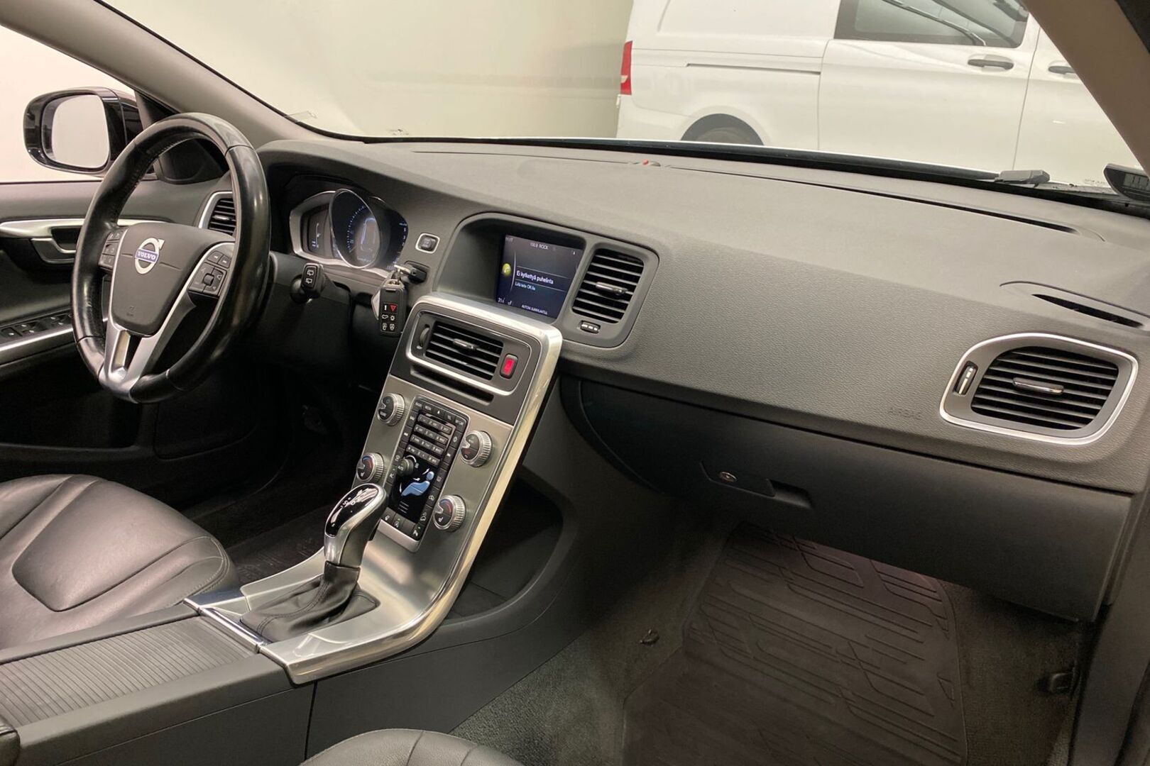 VOLVO V60 Cross Country 2018