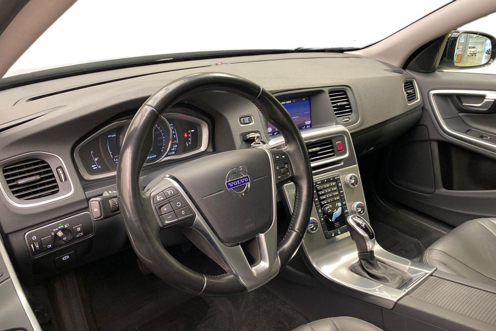 VOLVO V60 Cross Country 2018