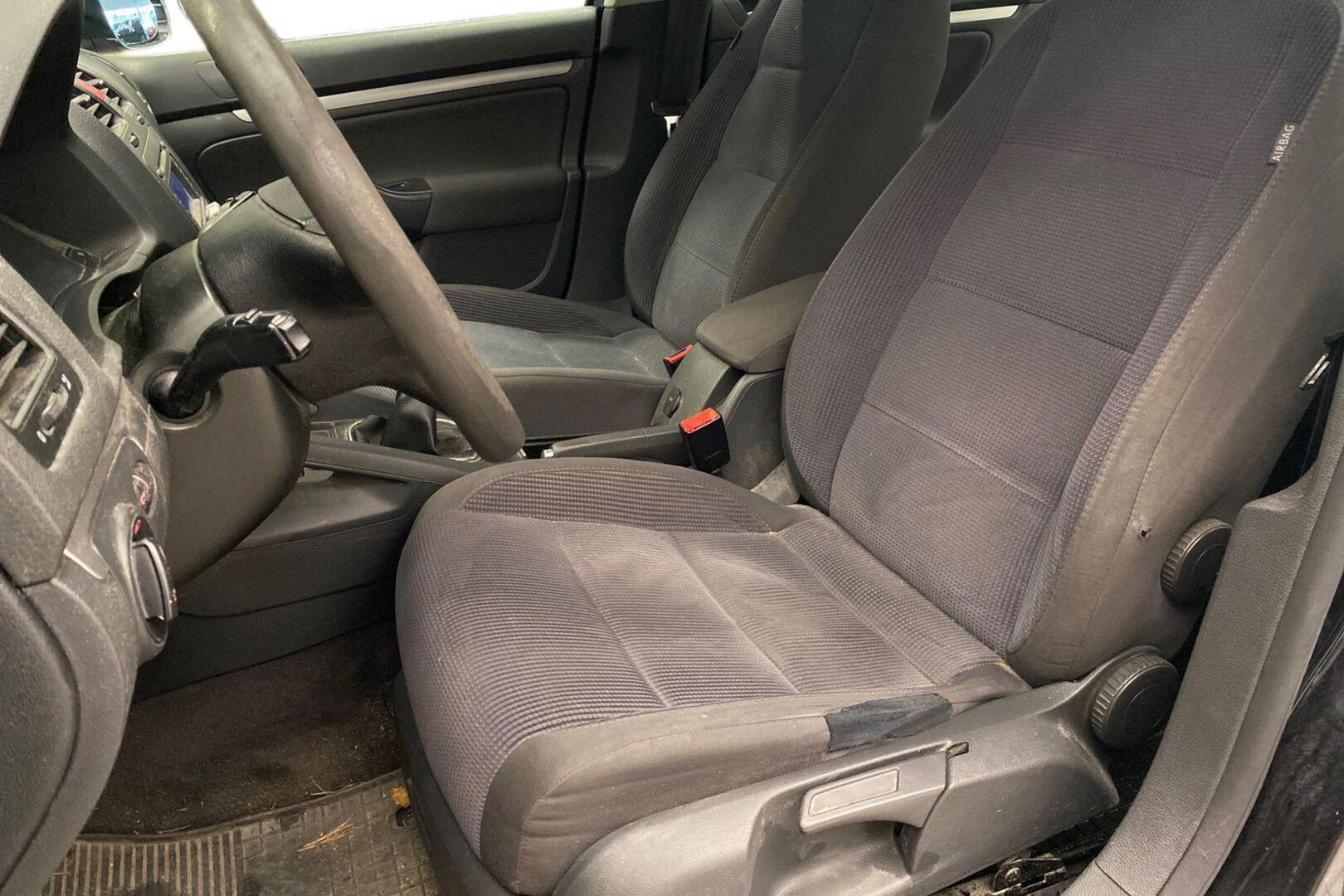 VOLKSWAGEN Jetta 2006