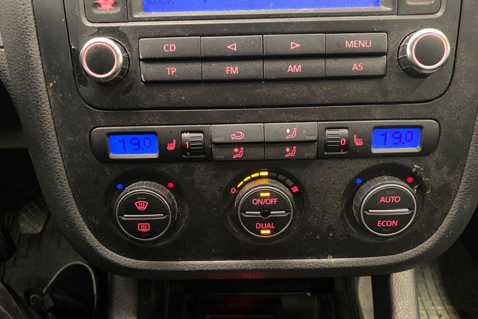 VOLKSWAGEN Jetta 2006
