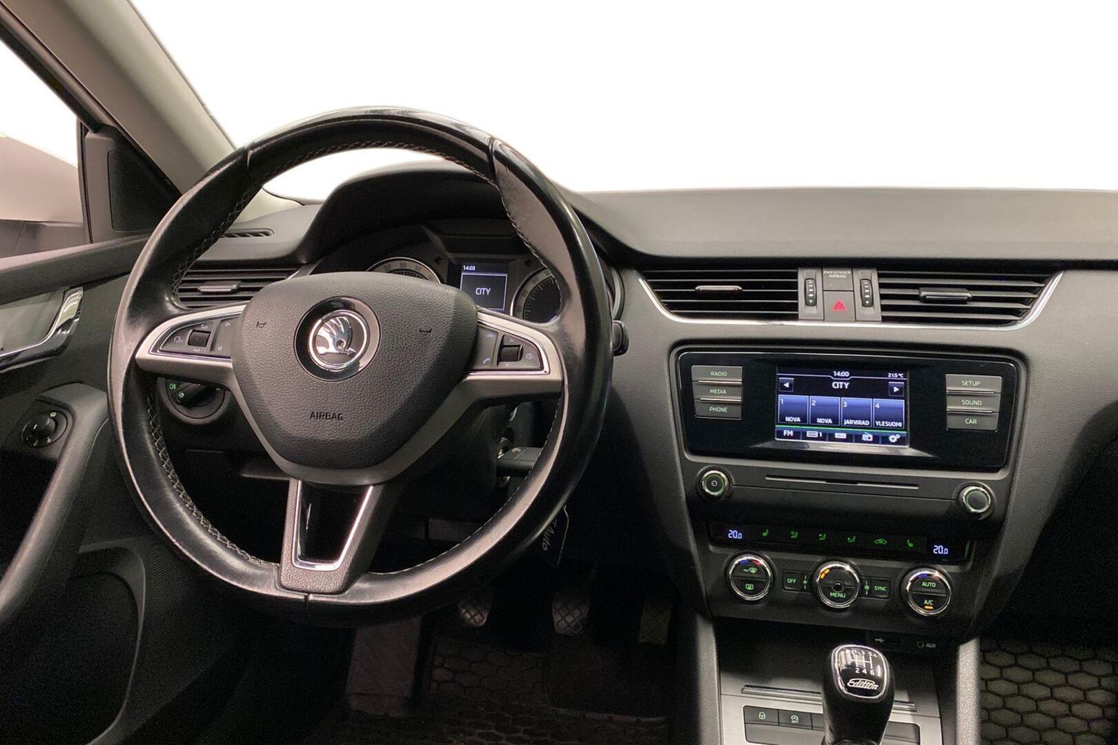 SKODA Octavia 2015