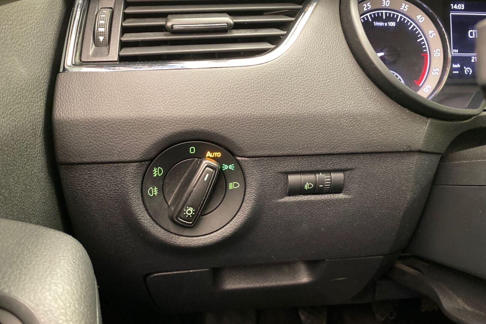 SKODA Octavia 2015