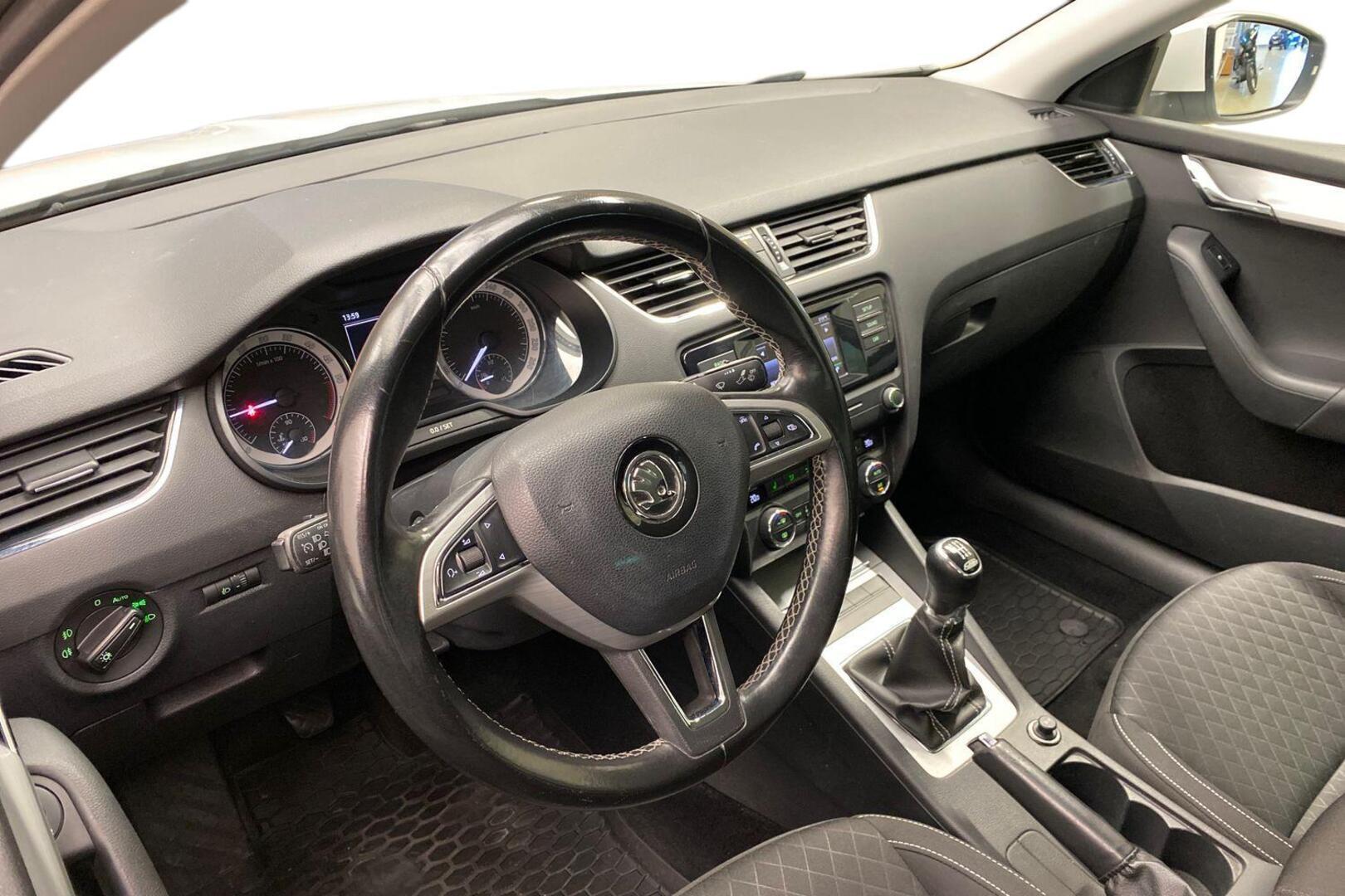 SKODA Octavia 2015