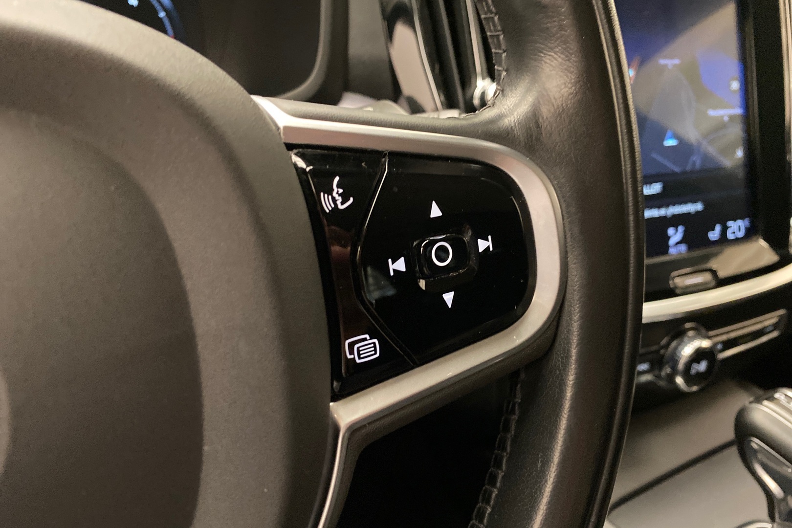 VOLVO V60 Cross Country 2019