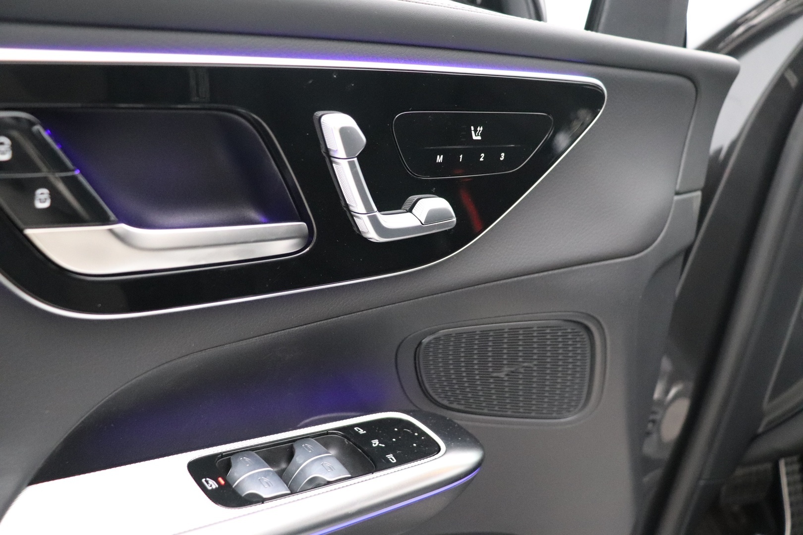 MERCEDES-BENZ GLC 2024