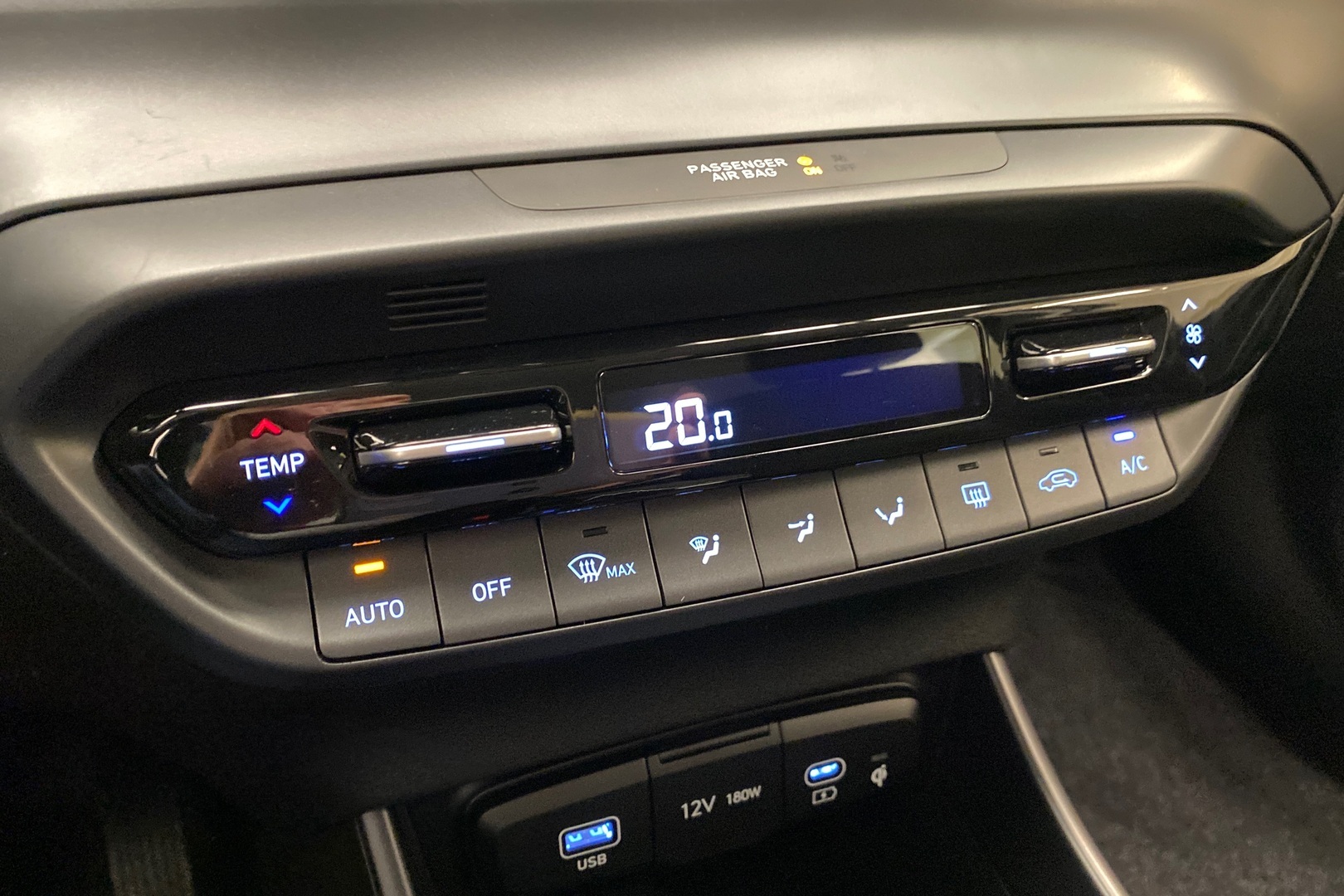 HYUNDAI i20 Hatchback 2024