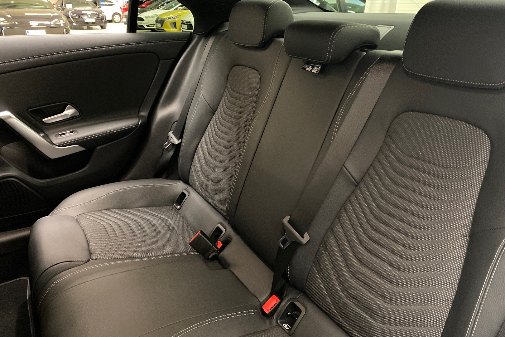 MERCEDES-BENZ CLA 2025