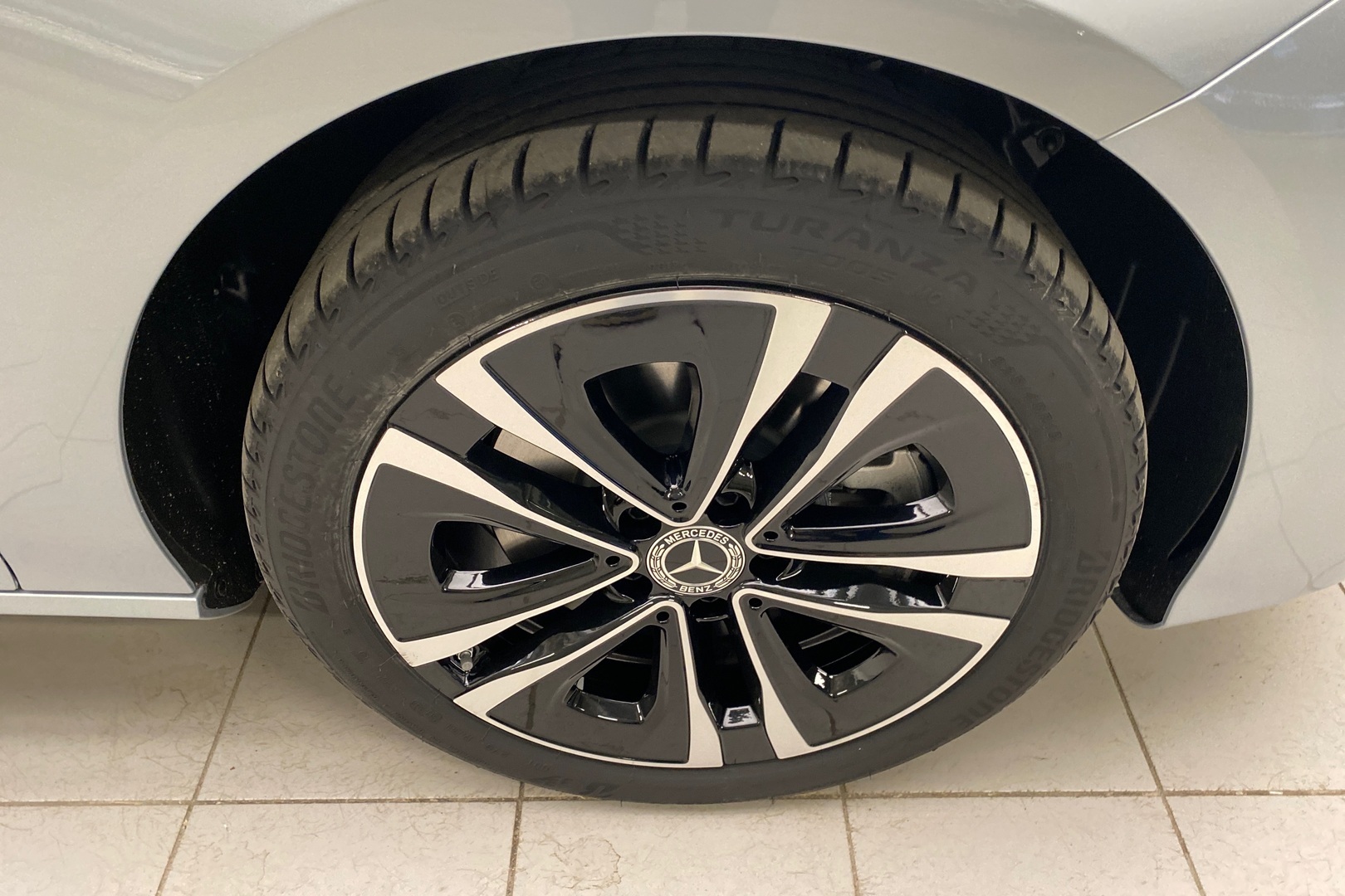 MERCEDES-BENZ CLA 2025