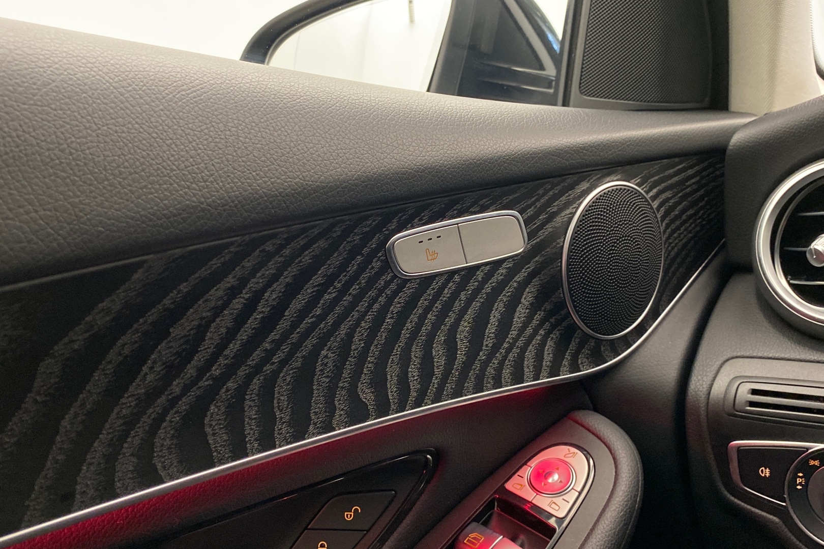 MERCEDES-BENZ GLC 2021