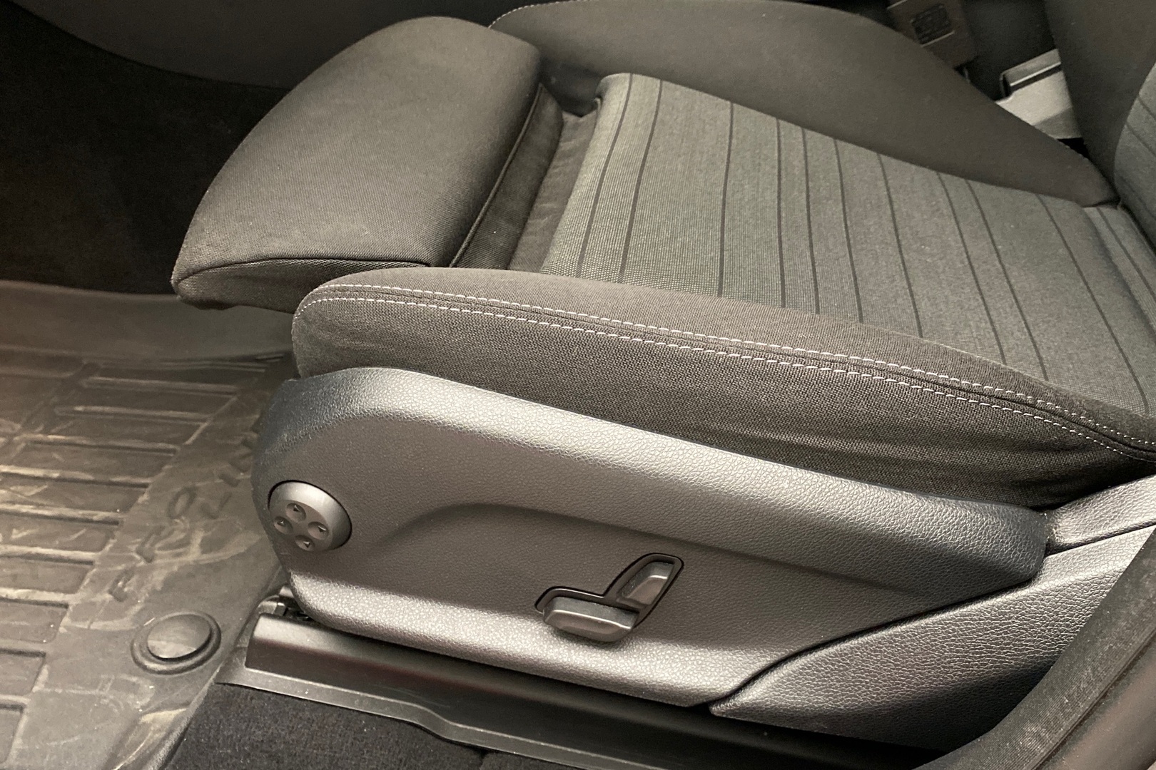 MERCEDES-BENZ GLC 2021