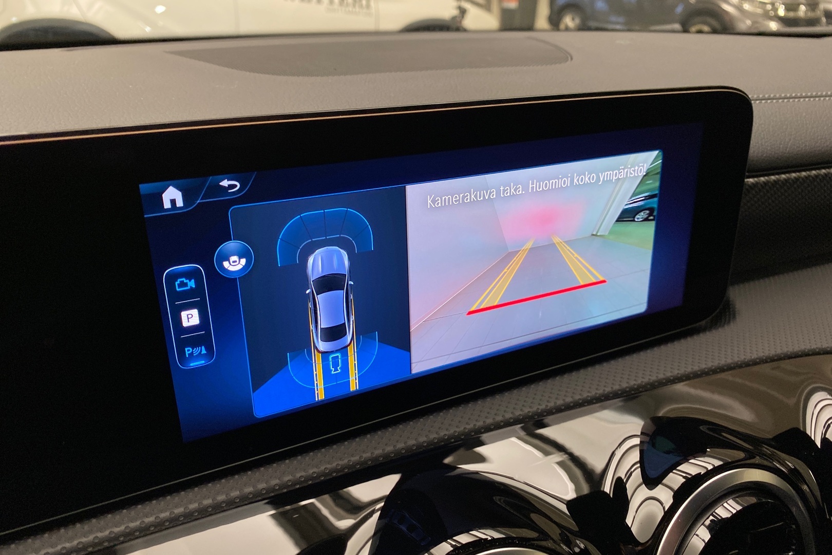 MERCEDES-BENZ CLA 2025