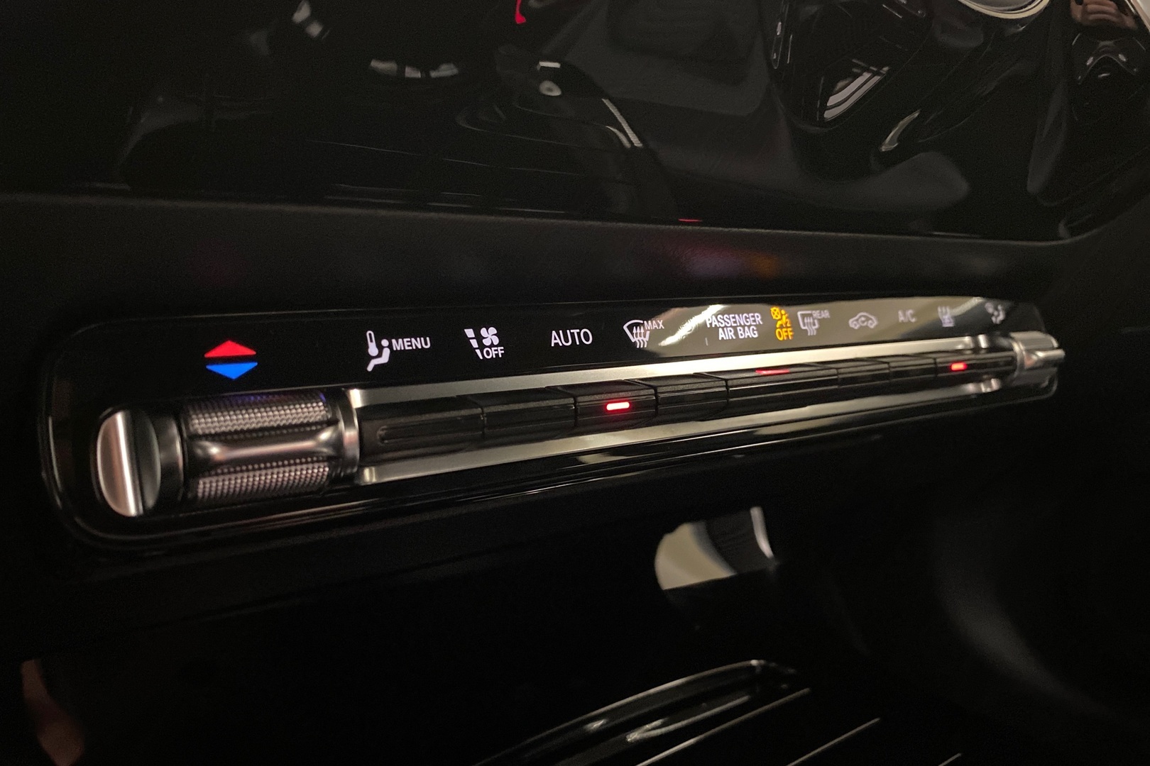 MERCEDES-BENZ CLA 2025