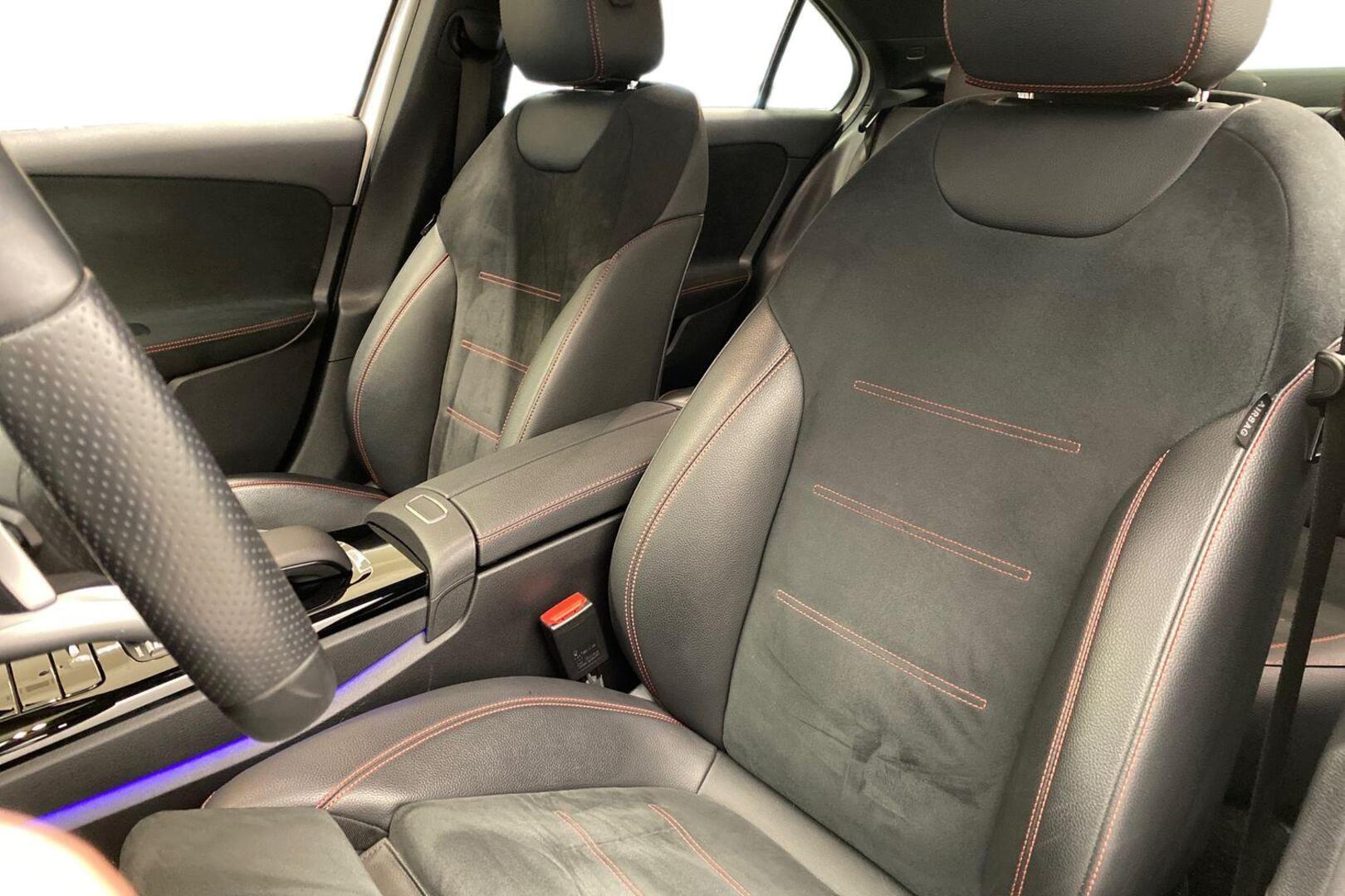 MERCEDES-BENZ A 2021