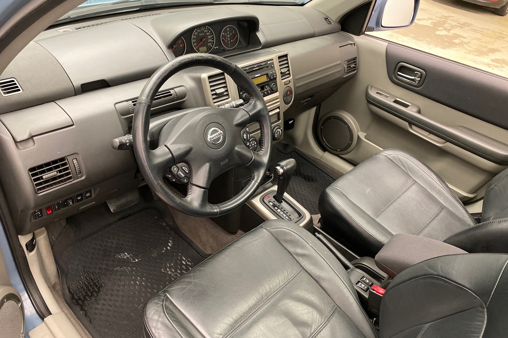NISSAN X-TRAIL 2005