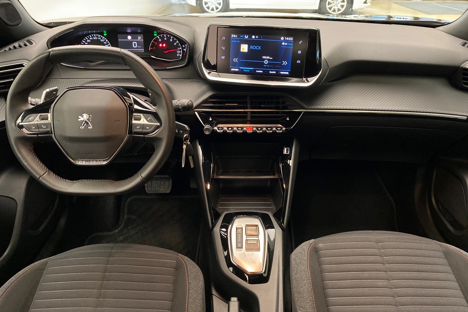 PEUGEOT 2008 2023