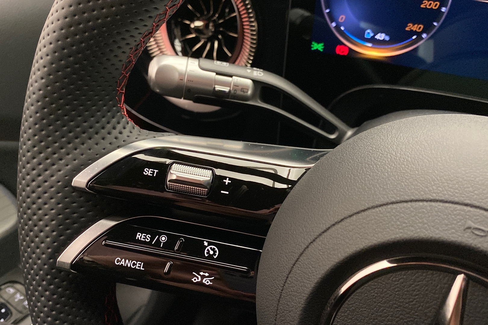 MERCEDES-BENZ CLA 2026