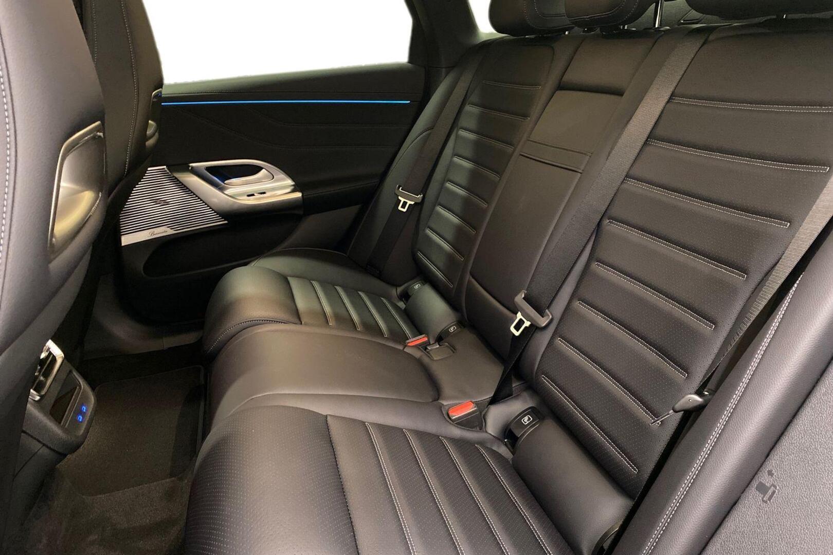 MERCEDES-BENZ C 2026