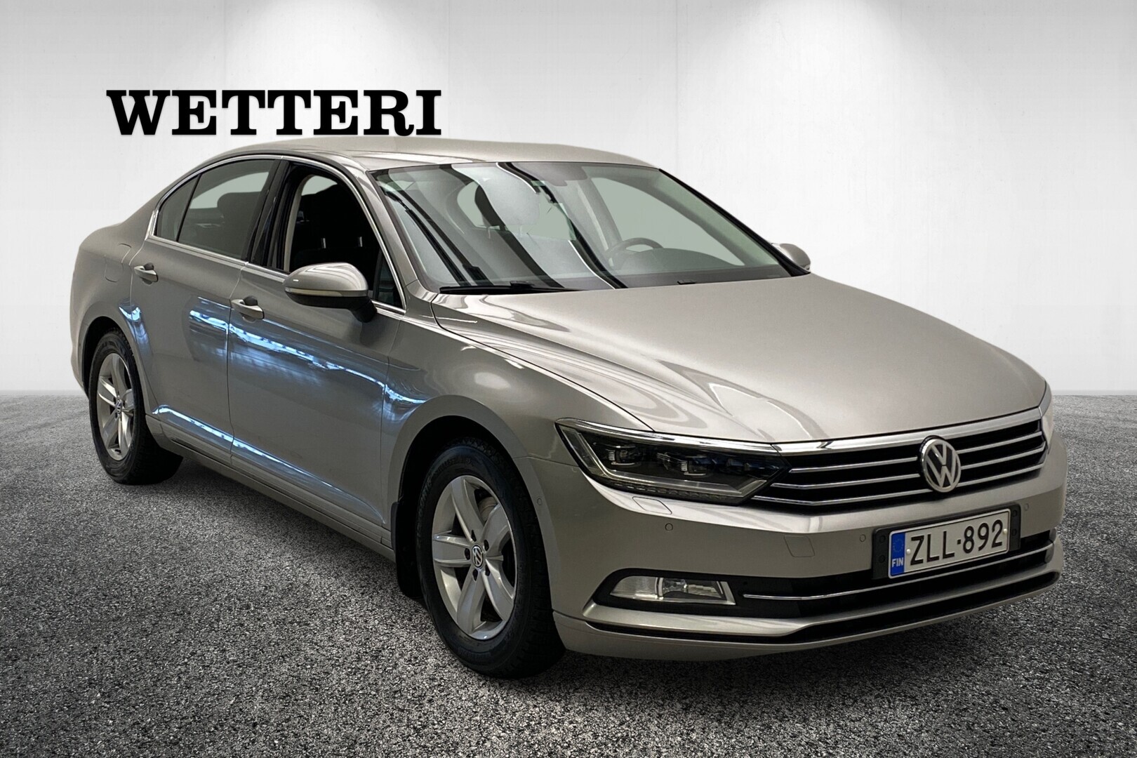 VOLKSWAGEN Passat 2017