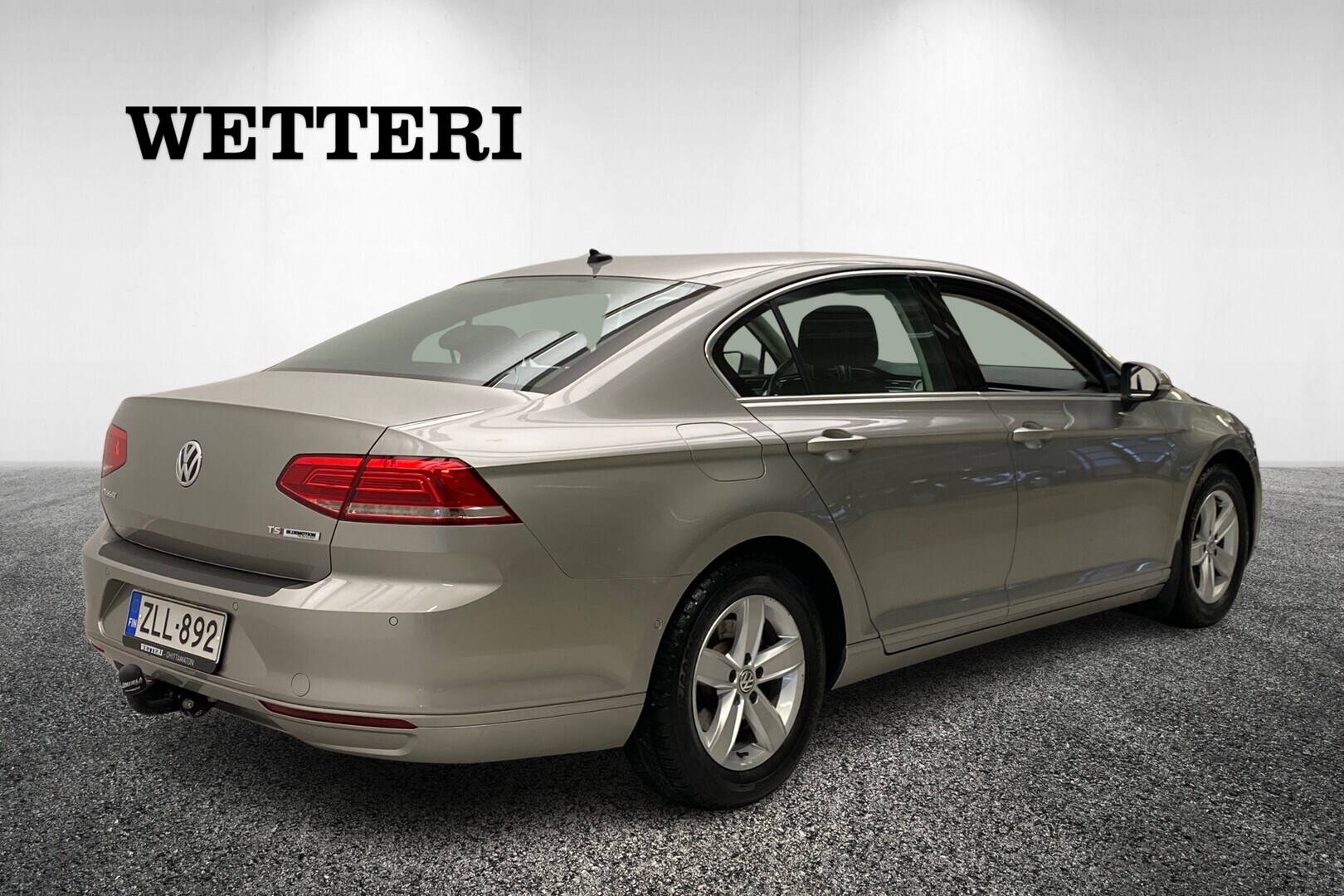 VOLKSWAGEN Passat 2017