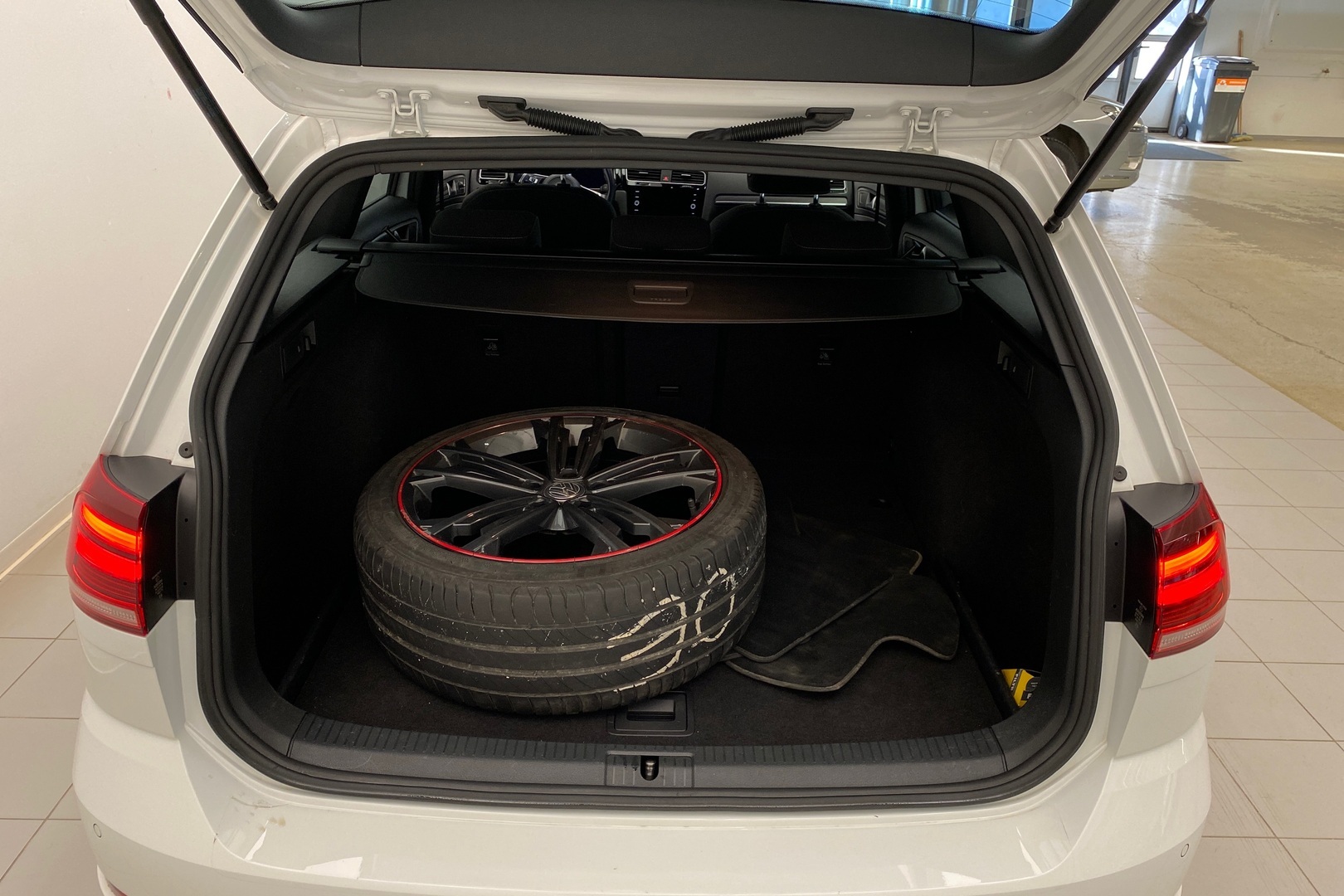 VOLKSWAGEN Golf 2018