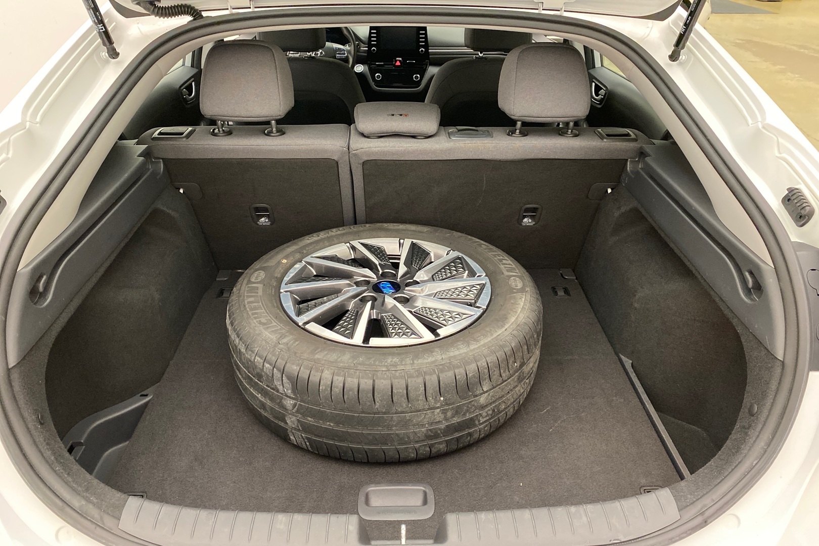 HYUNDAI IONIQ electric 2020