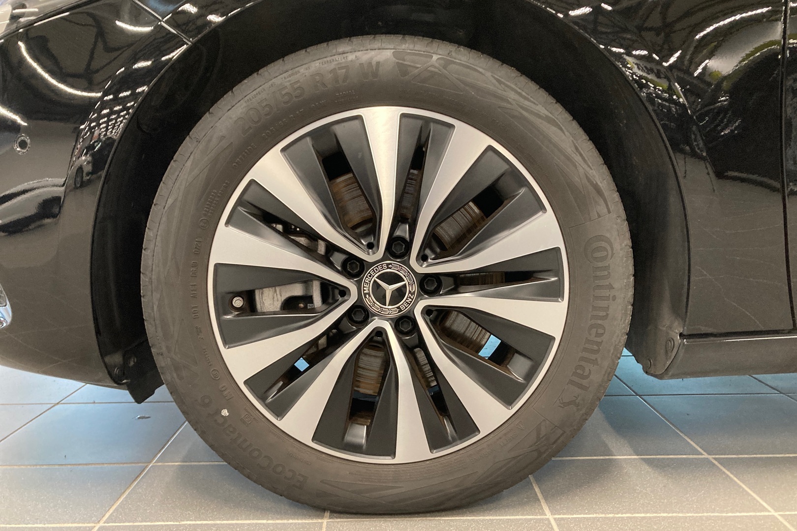 MERCEDES-BENZ A 2021