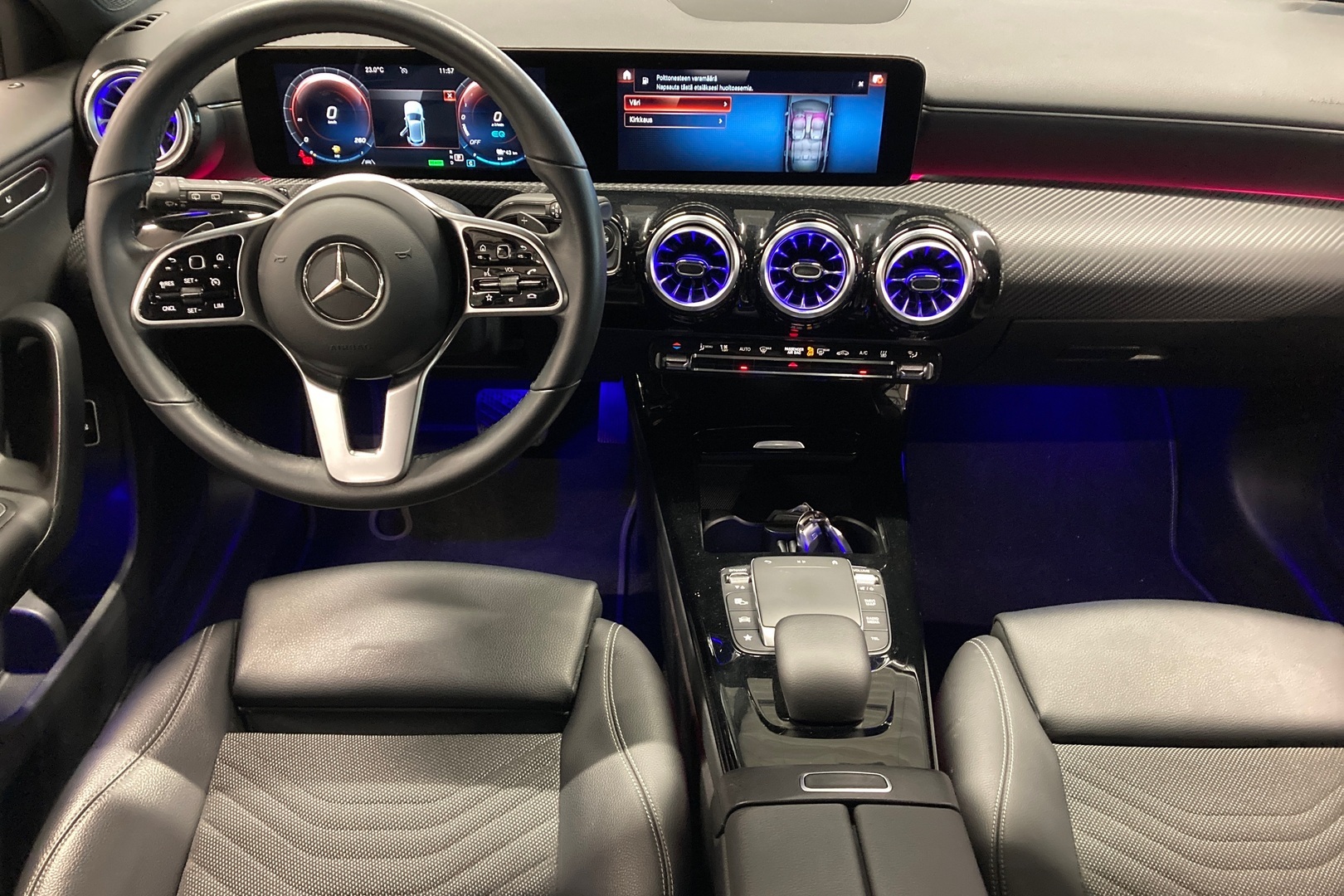 MERCEDES-BENZ A 2021