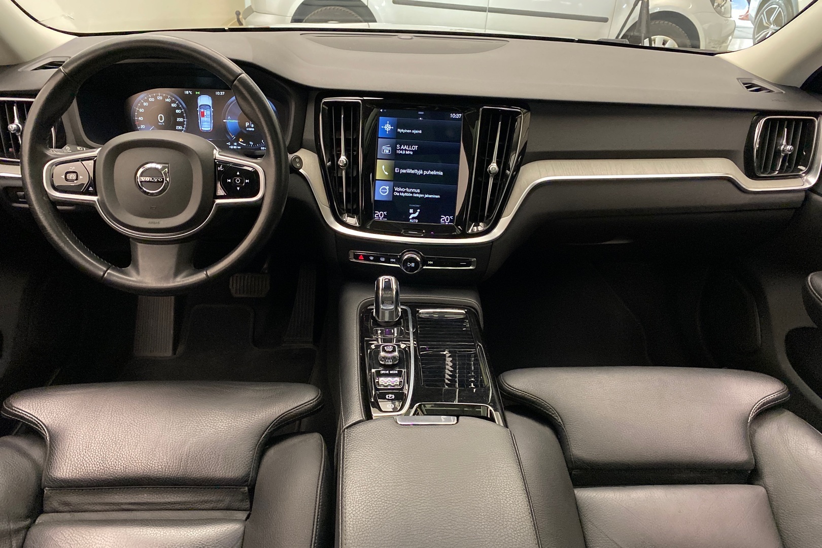 VOLVO V60 2019