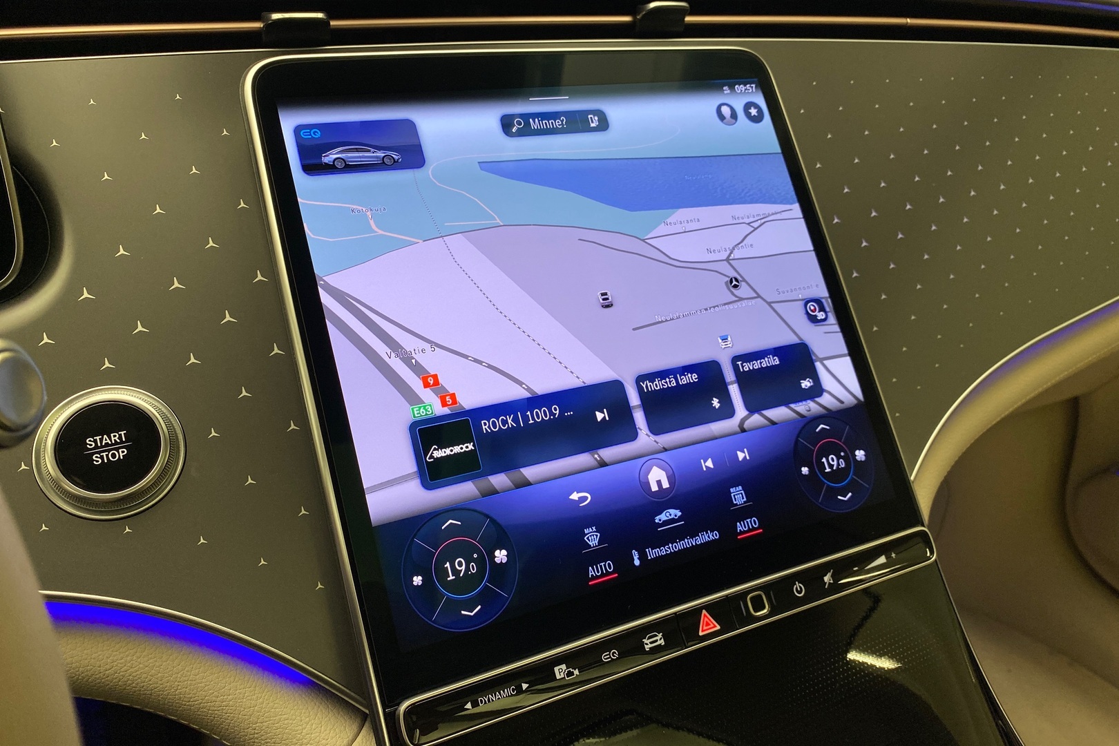 MERCEDES-BENZ EQS 2023