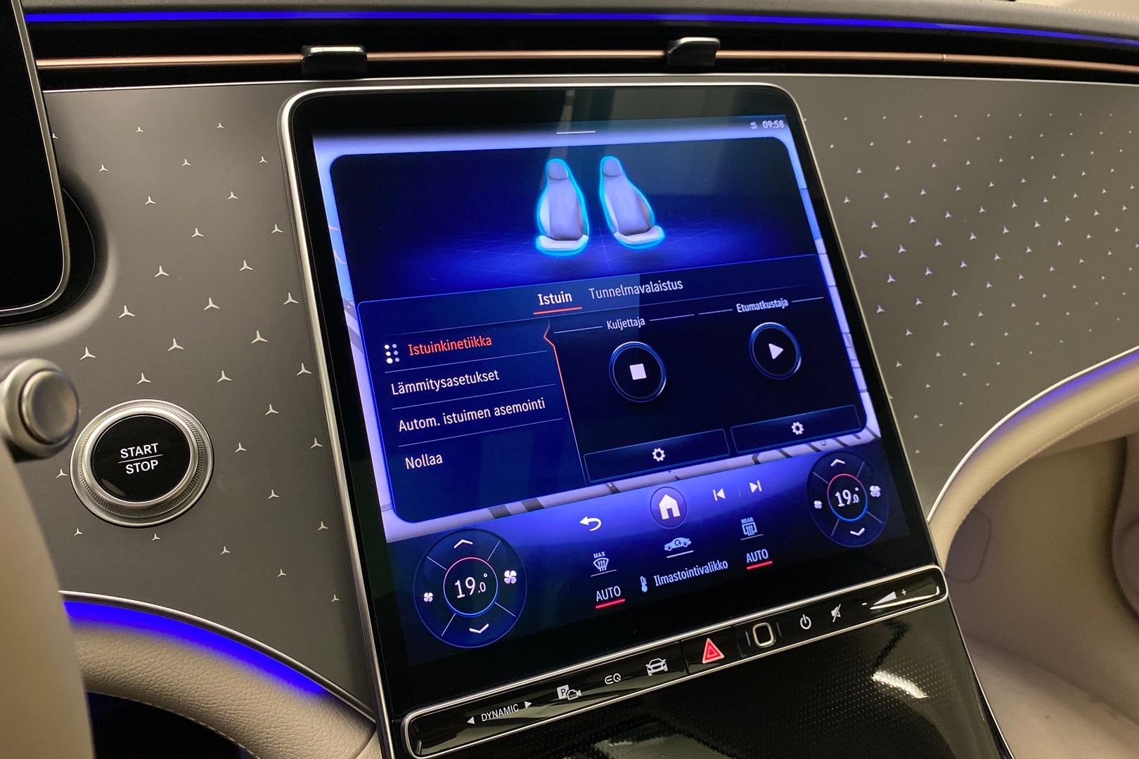 MERCEDES-BENZ EQS 2023