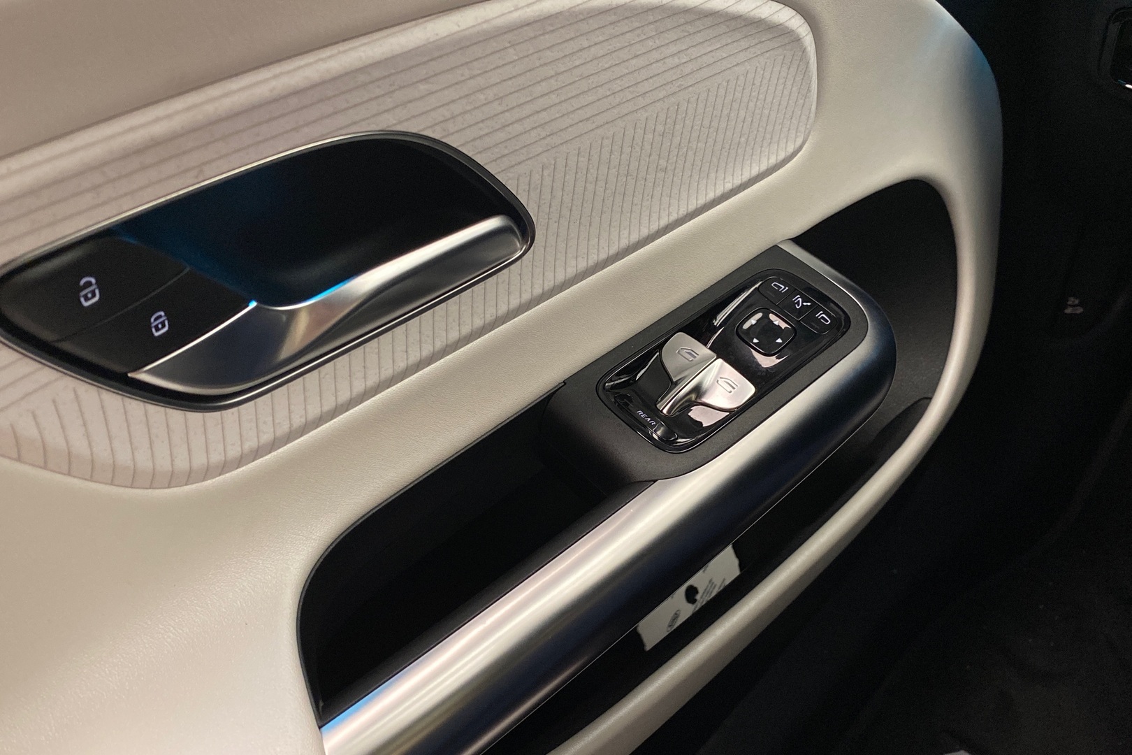 MERCEDES-BENZ CLA 2025