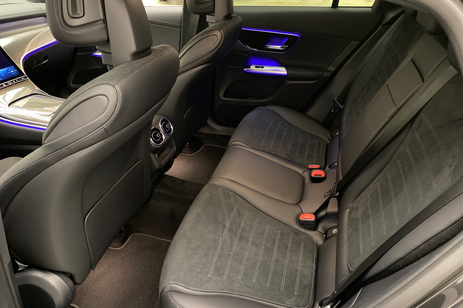 MERCEDES-BENZ GLC 2024