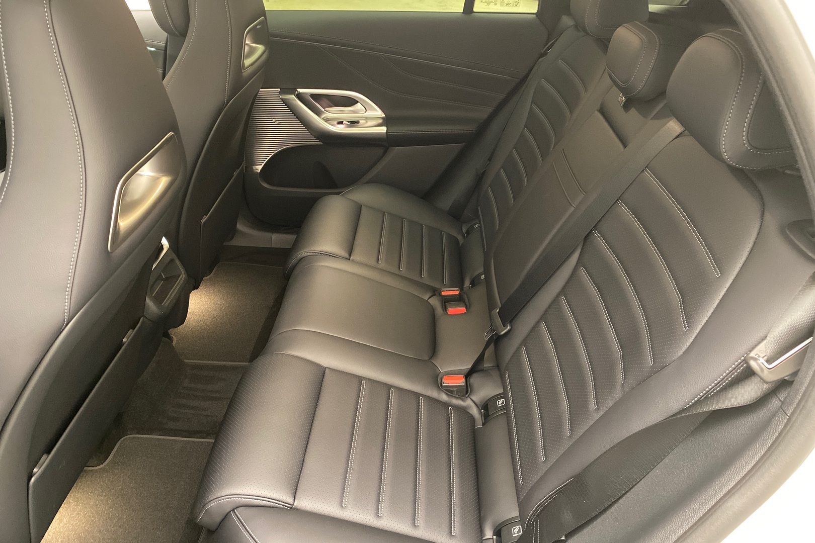 MERCEDES-BENZ GLC 2026