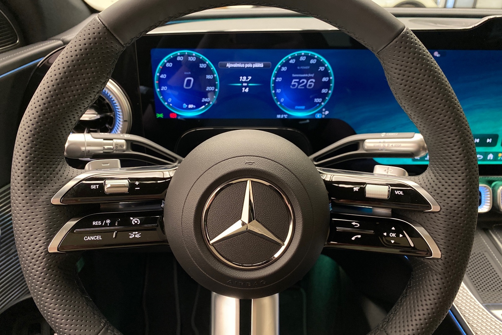 MERCEDES-BENZ GLC 2026