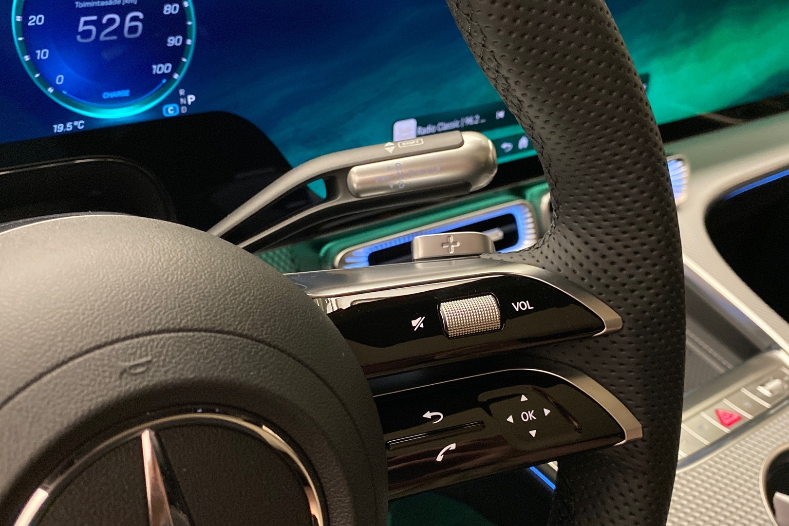 MERCEDES-BENZ GLC 2026