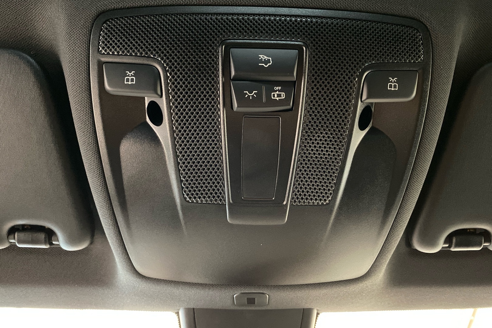 MERCEDES-BENZ A 2015