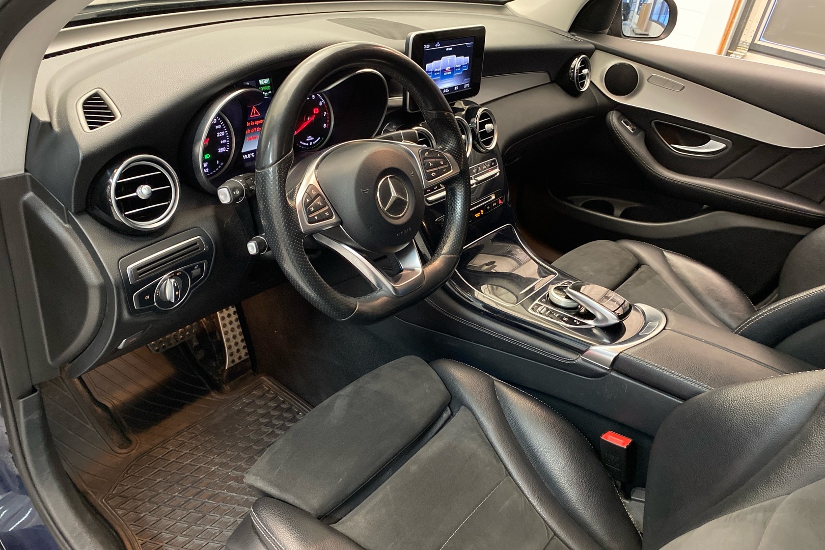 MERCEDES-BENZ GLC 2017