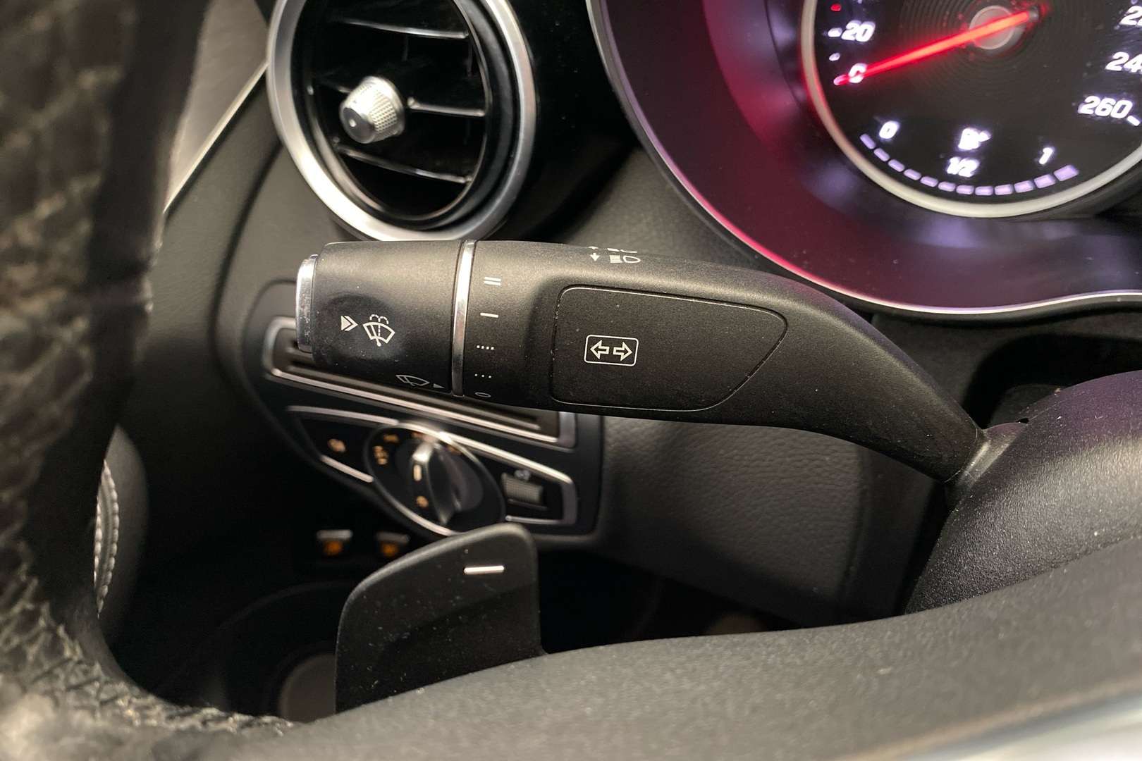 MERCEDES-BENZ C 2020