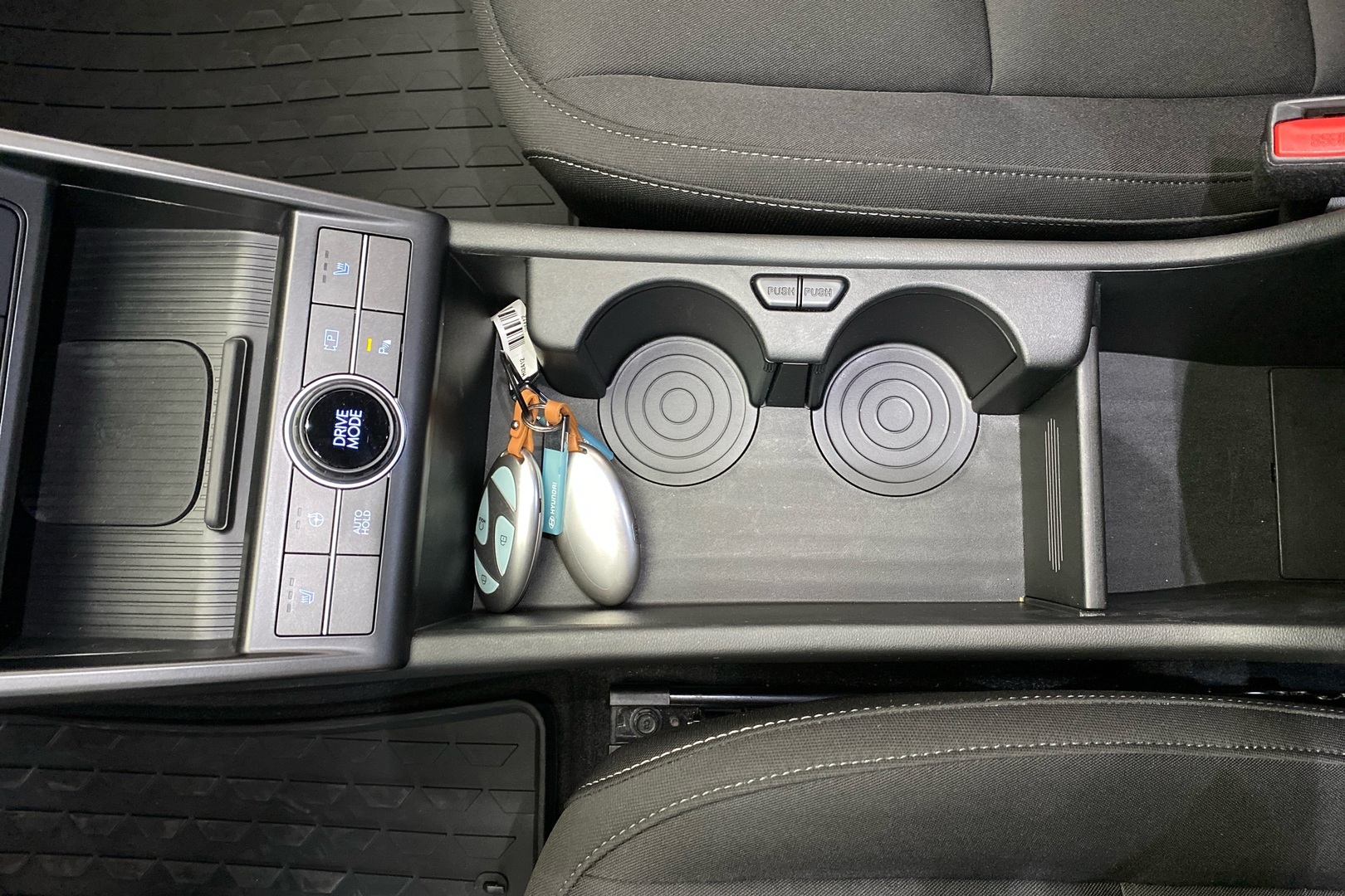 HYUNDAI KONA Electric 2024